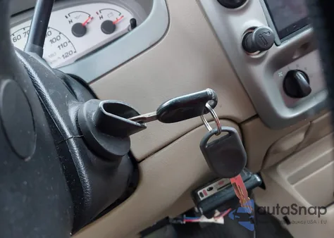 2004 Ford Explorer Sport Trac Adrenalin/Xls/Xlt from USA, damaged, VIN 1FMZU77K44UA66458